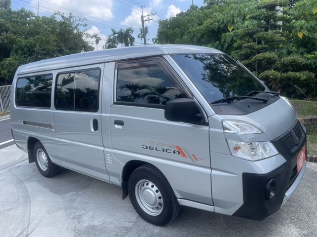 一手車 鈑件原 自排 原漆 只跑2萬多公里 低里程 里程保證 安全升級 高馬力認證車 有保固 可貸款 熱門商用車  第3張相片