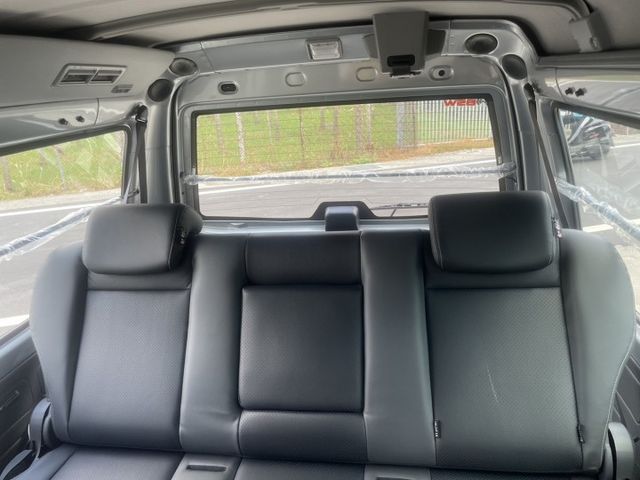 一手車 鈑件原 自排 原漆 只跑2萬多公里 低里程 里程保證 安全升級 高馬力認證車 有保固 可貸款 熱門商用車  第16張相片