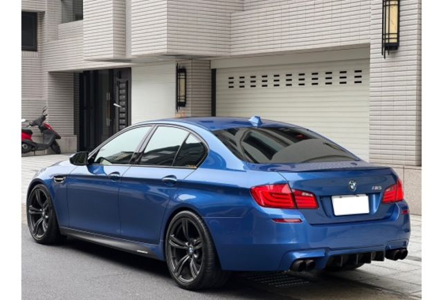 BMW  2012年  M5  跑12萬  第3張相片
