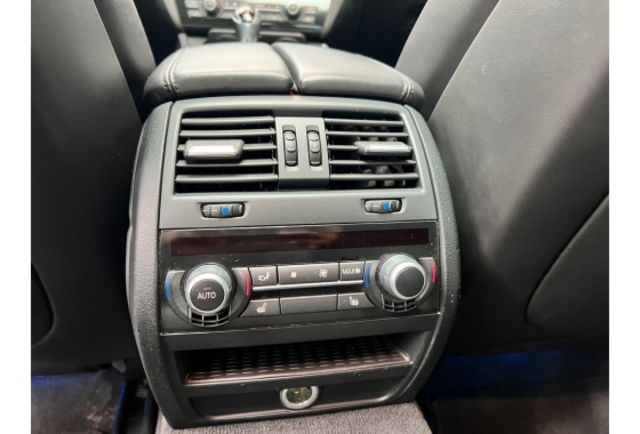BMW  2012年  M5  跑12萬  第13張相片