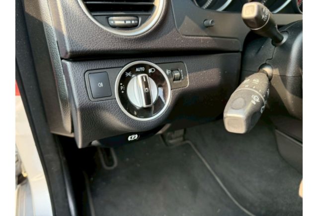 Benz C180  第18張相片