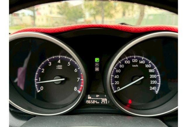 Mazda MAZDA3  第8張相片