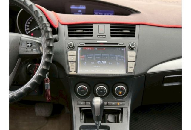 Mazda MAZDA3  第12張相片