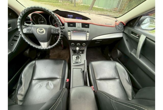 Mazda MAZDA3  第15張相片