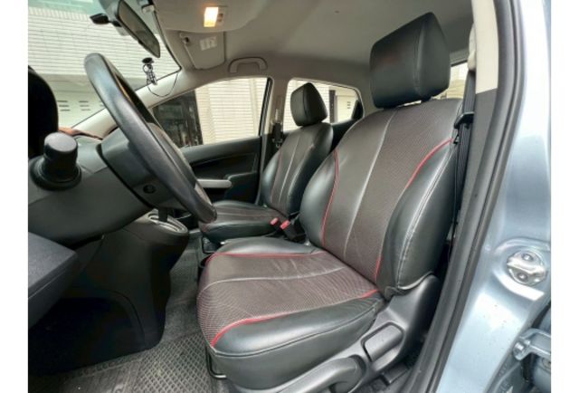 Mazda MAZDA2  第6張相片