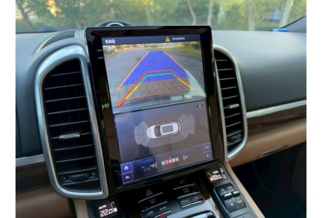 Porsche Cayenne  第10張相片