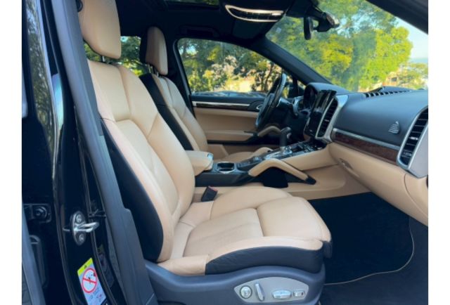 Porsche Cayenne  第12張相片