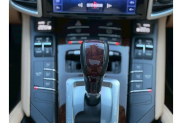 Porsche Cayenne  第16張相片