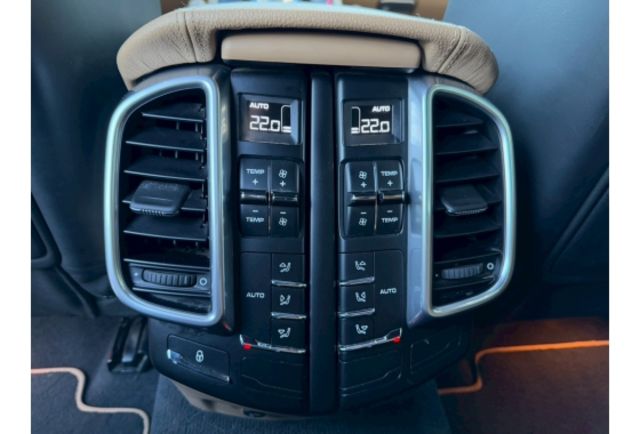 Porsche Cayenne  第22張相片