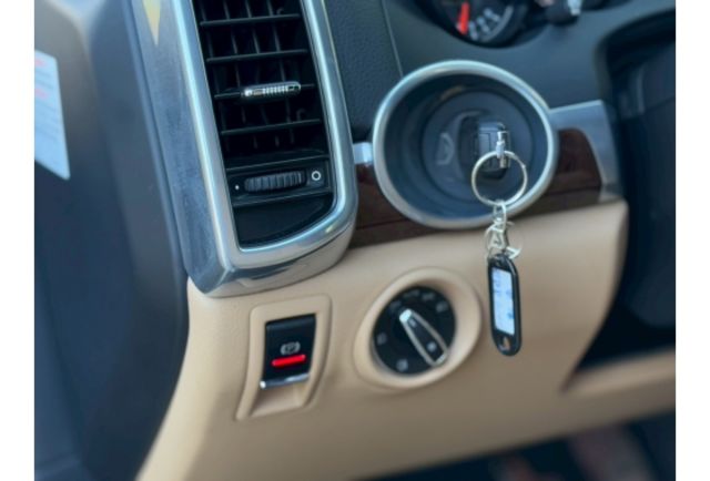 Porsche Cayenne  第27張相片