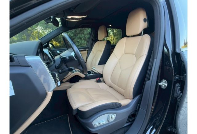 Porsche Cayenne  第31張相片