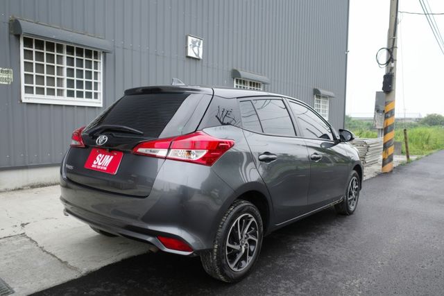 2021 Toyota Yaris 里程實跑5萬8 倒車顯影 行車紀錄器 藍芽  第5張相片