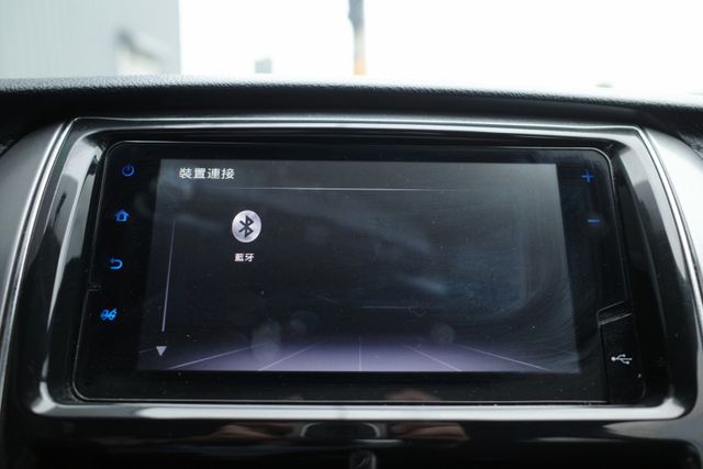 2021 Toyota Yaris 里程實跑5萬8 倒車顯影 行車紀錄器 藍芽  第14張相片