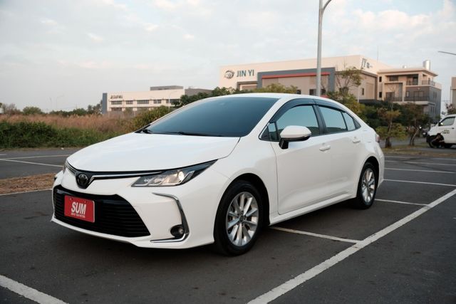 2020 Toyota Altis 豪華版1.8 藍芽 ACC 倒車雷達 前後錄影 恆溫空調 SUM保固兩年五萬公里  第2張相片