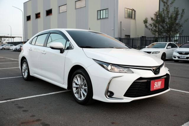 2020 Toyota Altis 豪華版1.8 藍芽 ACC 倒車雷達 前後錄影 恆溫空調 SUM保固兩年五萬公里  第3張相片