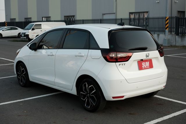 2022 Honda Fit 汽油版 環景攝影 換檔撥片 carplay 原廠保固中 里程僅跑1.4萬 超美小車  第4張相片