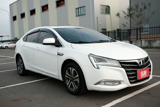 2016 Luxgen S5 Turbo ECO Hyper 尊爵型 1.8 定速 電動天窗 電子手煞車 左右視野輔助  第3張相片