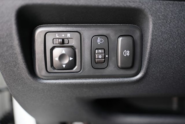 2019 Mitsubishi Colt Plus 尊貴型1.5 藍芽 倒車雷達 前後錄影 恆溫空調 里程保證8.1萬  第11張相片