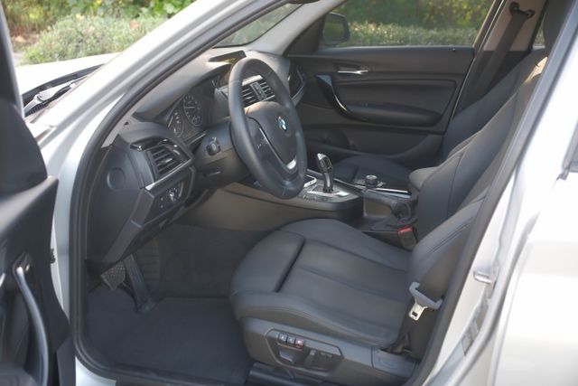 2015 BMW 120i 分區恆溫Push Start 一手車里程保證7.8萬 機油,變速箱油,油底殼,綜合皮帶已更換  第6張相片
