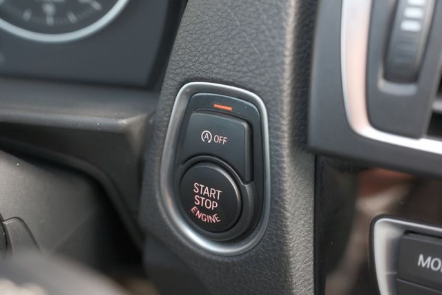 2015 BMW 120i 分區恆溫Push Start 一手車里程保證7.8萬 機油,變速箱油,油底殼,綜合皮帶已更換  第13張相片