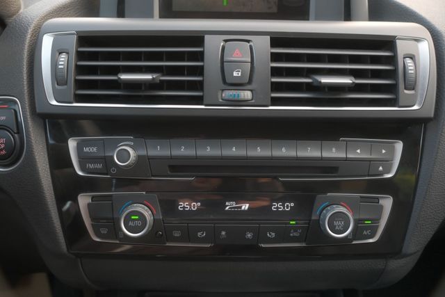 2015 BMW 120i 分區恆溫Push Start 一手車里程保證7.8萬 機油,變速箱油,油底殼,綜合皮帶已更換  第15張相片