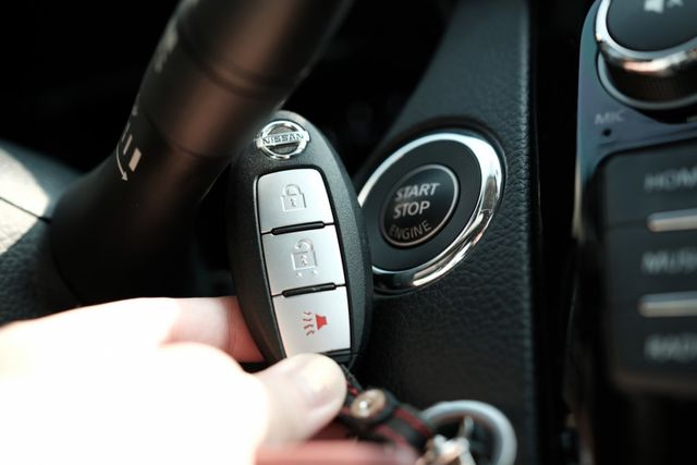 2017 Nissan X-Trail 玩美影音版2.0 定速 ikey 環景攝影 分區恆溫 導航  第12張相片