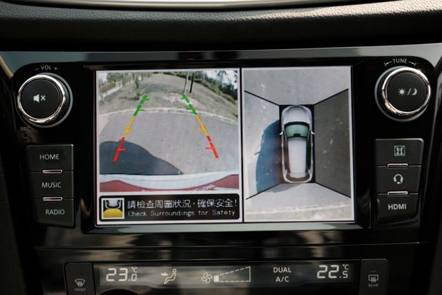 2017 Nissan X-Trail 玩美影音版2.0 定速 ikey 環景攝影 分區恆溫 導航  第14張相片