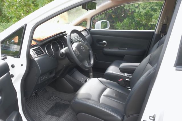 2011 Nissan Tiida 5D 1.8 L  定速 IKEY 倒車雷達 恆溫空調 里程保證僅5.2萬  第7張相片