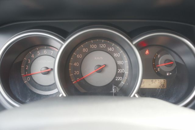2011 Nissan Tiida 5D 1.8 L  定速 IKEY 倒車雷達 恆溫空調 里程保證僅5.2萬  第9張相片