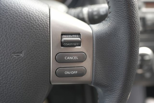 2011 Nissan Tiida 5D 1.8 L  定速 IKEY 倒車雷達 恆溫空調 里程保證僅5.2萬  第12張相片