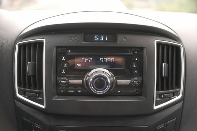 2016 Hyundai Starex 尊貴型 2.5 九人座 定速 倒車顯影 藍芽 方向盤快控 里程保證12.2萬  第12張相片