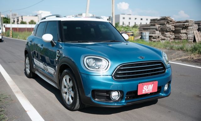 2019 Mini Countryman Cooper 1.5 定速 雙電動椅 ikey 電動尾門 倒車顯影 分區恆溫  第3張相片