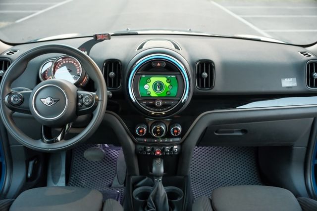 2019 Mini Countryman Cooper 1.5 定速 雙電動椅 ikey 電動尾門 倒車顯影 分區恆溫  第19張相片