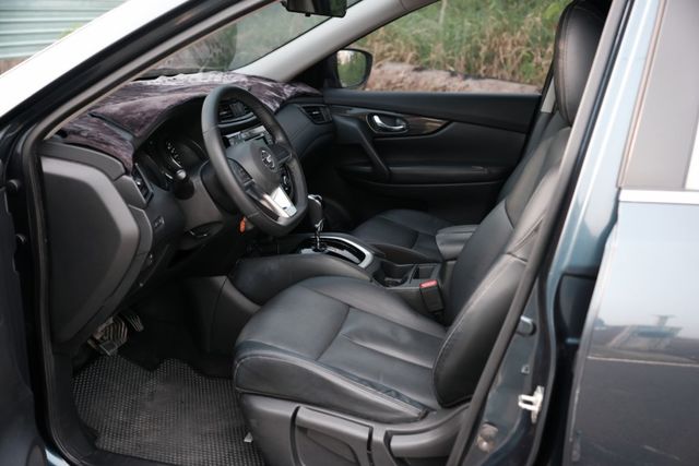2018 Nissan X-Trail 經典版 2.0 分區恆溫 倒車顯影 抬頭顯示器 後座出風口 里程保證6.2萬  第7張相片