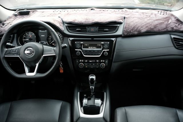 2018 Nissan X-Trail 經典版 2.0 分區恆溫 倒車顯影 抬頭顯示器 後座出風口 里程保證6.2萬  第19張相片