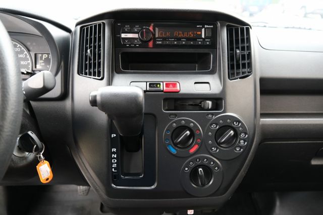 2024 Toyota Townace 1.5 自排 倒車顯影 藍芽 LED頭燈 原廠保固中  第12張相片