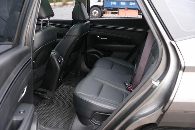 2023 Hyundai Tucson L GLT-B 1.6 換檔撥片 全景天窗 電動尾門 ACC 導航 ikey  第8張相片