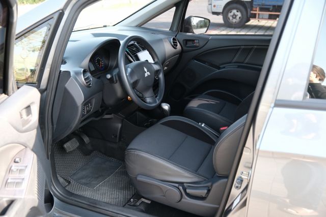 2019 Mitsubishi Colt Plus 尊貴型 1.5 恆溫空調 Carplay 倒車顯影 里程保證1.9萬  第7張相片