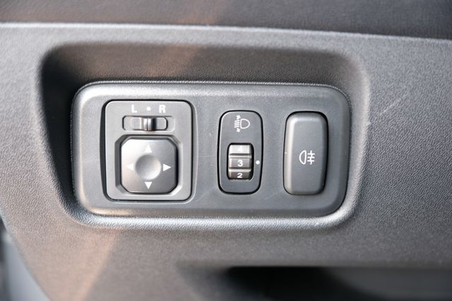 2019 Mitsubishi Colt Plus 尊貴型 1.5 恆溫空調 Carplay 倒車顯影 里程保證1.9萬  第14張相片