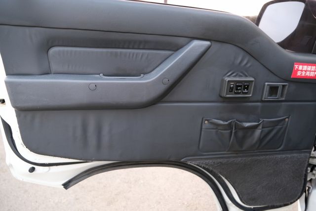 2017 中華 得利卡 2.4 手排 原廠更換錶頭,實際里程為146081公里  第12張相片