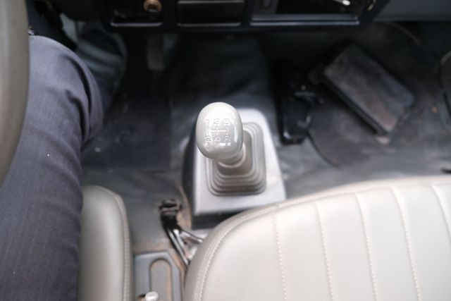 2017 中華 得利卡 2.4 手排 原廠更換錶頭,實際里程為146081公里  第15張相片