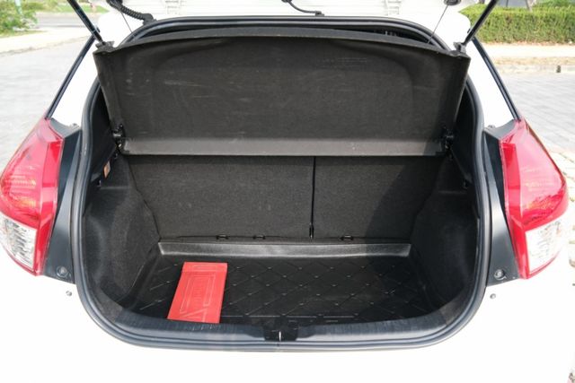 2014 Toyota Yaris 經典版 1.5 安卓機 倒車顯影 Carplay 保固一年兩萬公里 里程保證7.5萬  第9張相片