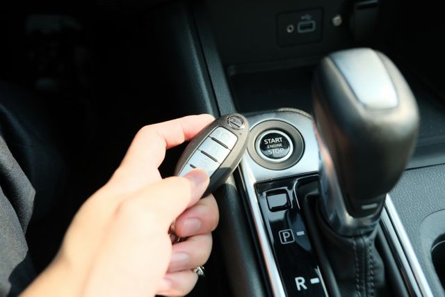 2023 Nissan Sentra 尊爵智駕版1.6 分區恆溫 ACC盲點偵測 Carplay 環景影像 前方駐車雷達  第12張相片