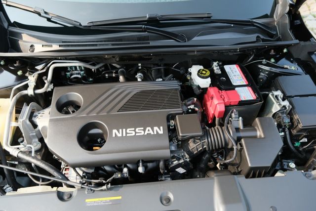 2023 Nissan Sentra 尊爵智駕版1.6 分區恆溫 ACC盲點偵測 Carplay 環景影像 前方駐車雷達  第20張相片