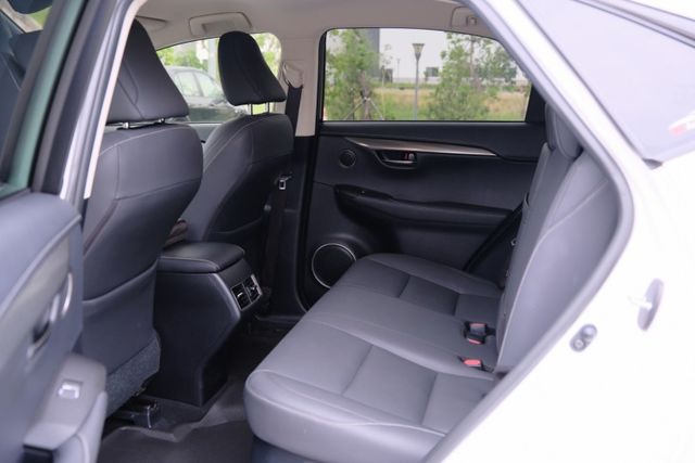 2020 Lexus NX200 菁英版2.0 環景影像 分區恆溫 ACC 雙前座電熱椅 ikey 換檔撥片  第7張相片