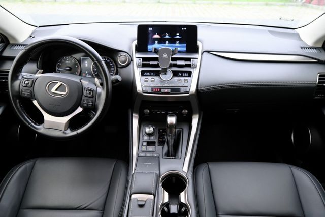 2020 Lexus NX200 菁英版2.0 環景影像 分區恆溫 ACC 雙前座電熱椅 ikey 換檔撥片  第9張相片