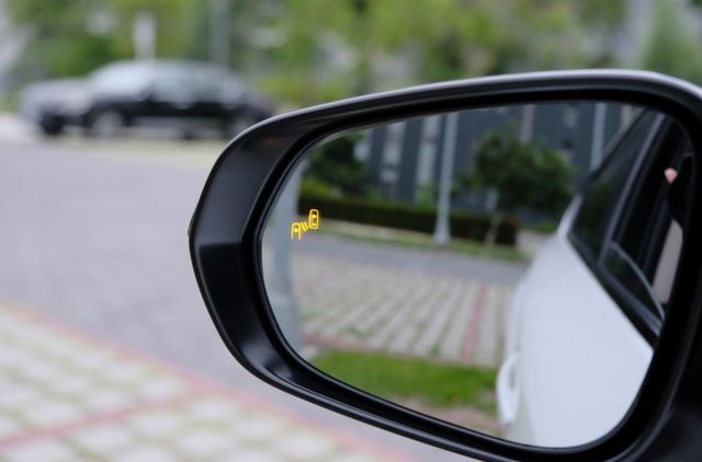 2020 Lexus NX200 菁英版2.0 環景影像 分區恆溫 ACC 雙前座電熱椅 ikey 換檔撥片  第19張相片