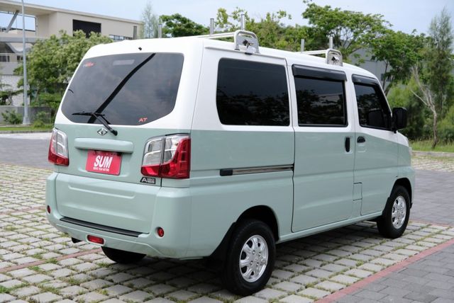 2024 中華 菱利 A180 五人座自排 1.5 定速 Carplay 環景影像 後座出風口 里程保證僅1.1萬  第4張相片