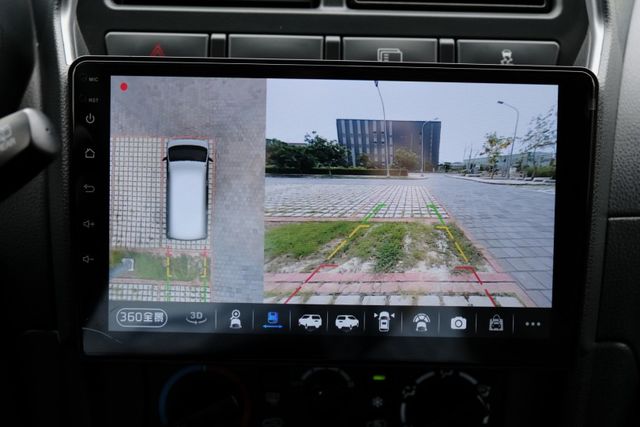 2024 中華 菱利 A180 五人座自排 1.5 定速 Carplay 環景影像 後座出風口 里程保證僅1.1萬  第13張相片