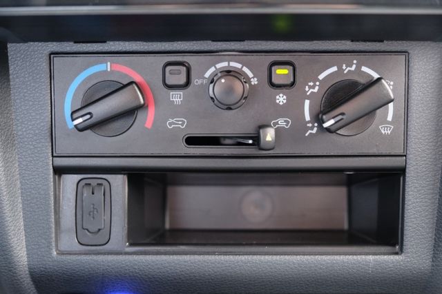 2024 中華 菱利 A180 五人座自排 1.5 定速 Carplay 環景影像 後座出風口 里程保證僅1.1萬  第16張相片